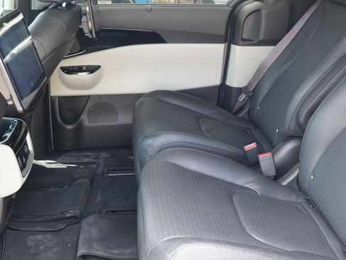 Certified 2022 Kia Carnival SX Prestige FWD image 21