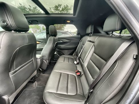 Used 2023 Chevrolet TrailBlazer ACTIV w/ Sun and Liftgate Package AWD/4WD image 25