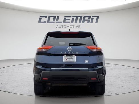 Certified 2026 Nissan Rogue SV AWD/4WD image 6