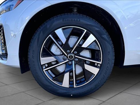 New 2026 Volvo XC60 B5 Plus w/ Protection Package Premier image 16