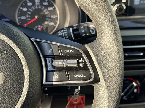 Used 2022 Kia Seltos LX image 19