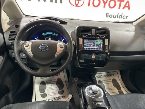 Used 2017 Nissan Leaf SV image 22