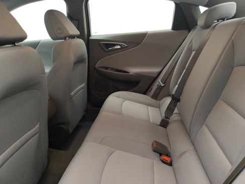 Used 2022 Chevrolet Malibu LS FWD image 18