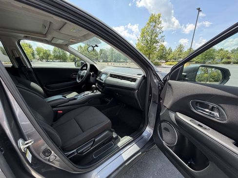 Used 2016 Honda HR-V EX image 18
