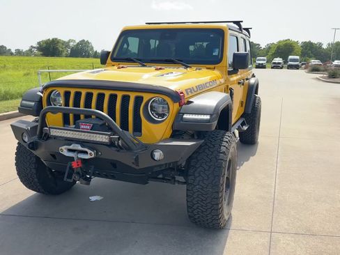 Used 2020 Jeep Wrangler Unlimited Rubicon w/ Dual Top Group AWD/4WD image 3