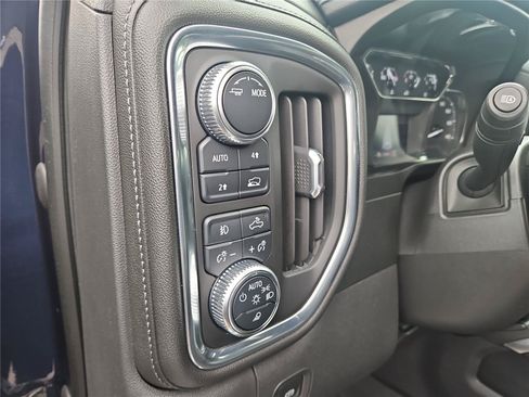 Used 2020 GMC Sierra 1500 SLT w/ SLT Premium Plus Package AWD/4WD image 21