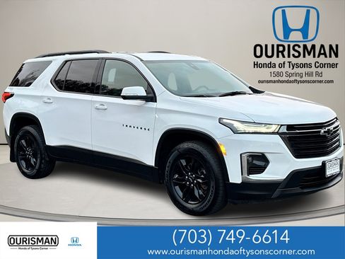 Used 2022 Chevrolet Traverse LT w/ Midnight/Sport Edition image 1