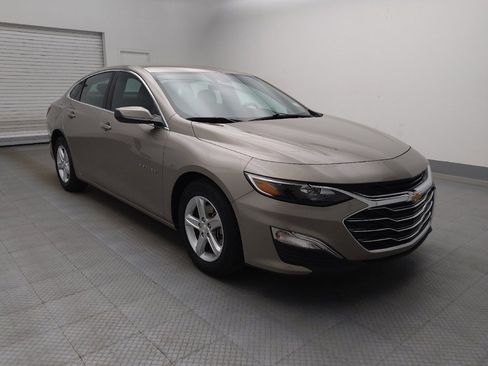 Used 2025 Chevrolet Malibu LS FWD image 13