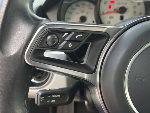Used 2019 Porsche 718 Cayman S RWD image 24