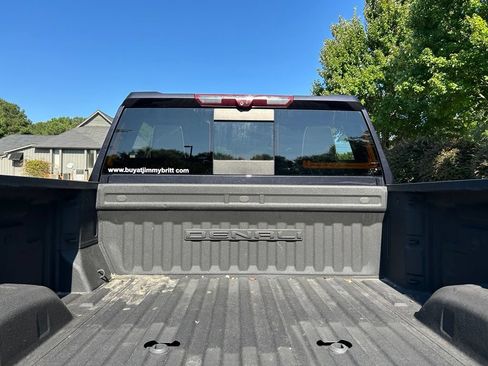 Used 2024 GMC Sierra 2500 Denali Ultimate AWD/4WD image 17