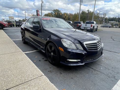 Used 2012 Mercedes-Benz E 350 4MATIC Sedan image 5
