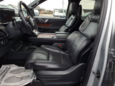 Used 2023 Lincoln Navigator Reserve image 15