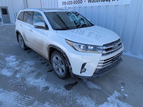 Used 2017 Toyota Highlander Limited Platinum image 8