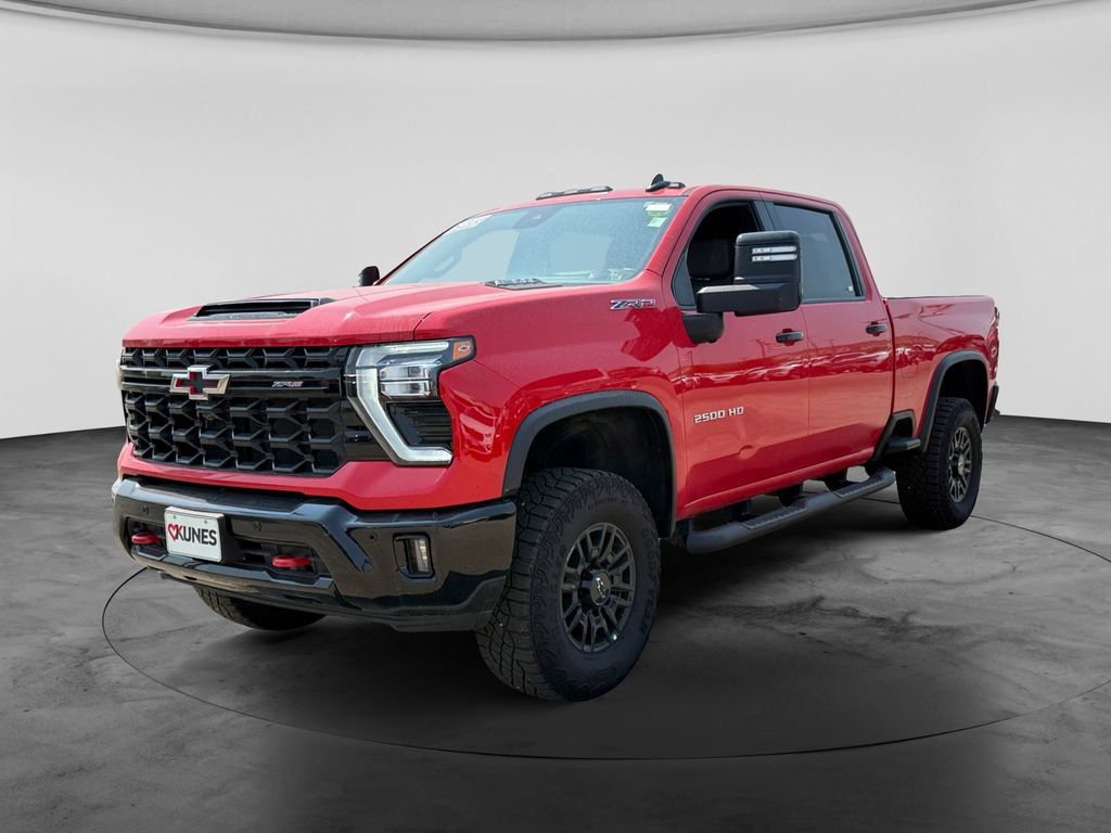 Used 2025 Chevrolet Silverado 2500 ZR2 w/ Technology Package AWD/4WD image 5