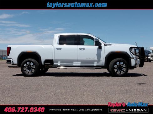 Used 2026 GMC Sierra 2500 Denali w/ Denali Reserve Package AWD/4WD image 3