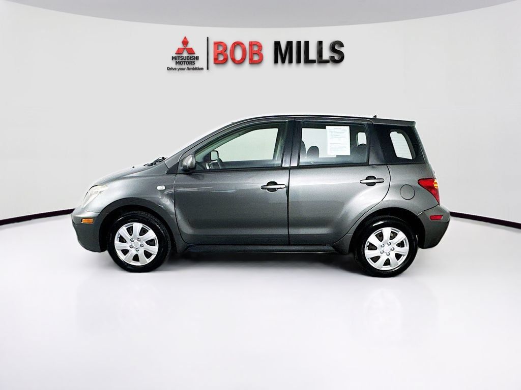 Used 2005 Scion xA FWD image 4