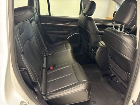 Used 2022 Jeep Grand Cherokee Limited 4xe image 36