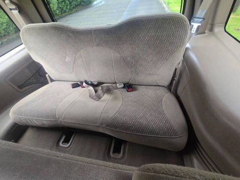 Used 1998 Ford Expedition XLT AWD/4WD image 17