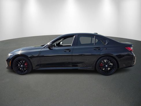 Certified 2024 BMW 330i Sedan w/ M Sport Package RWD image 4