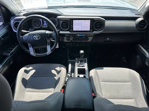 Used 2021 Toyota Tacoma SR5 AWD/4WD image 21