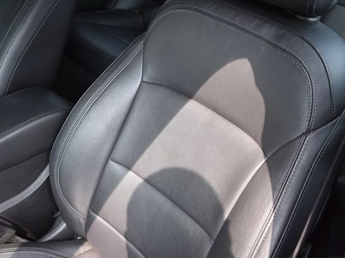 Used 2018 Chevrolet Cruze Premier FWD image 10