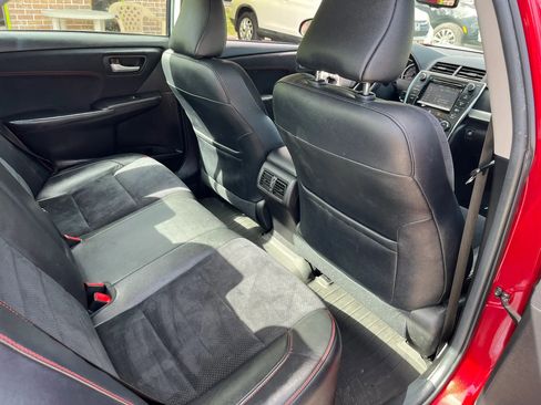 Used 2015 Toyota Camry XSE w/ Moonroof Package FWD image 30