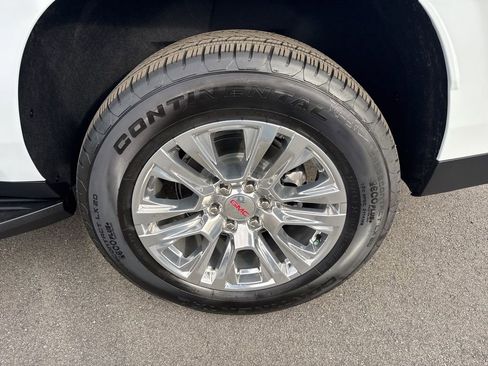 New 2026 GMC Yukon XL Denali image 37