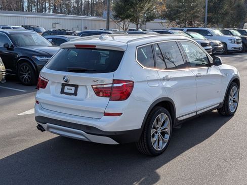 Used 2017 BMW X3 xDrive28i image 3