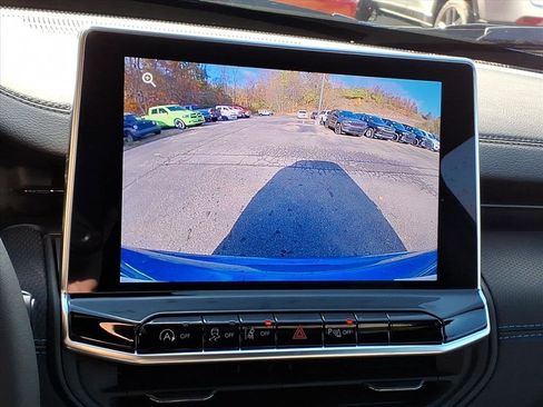 New 2026 Jeep Compass Limited image 10