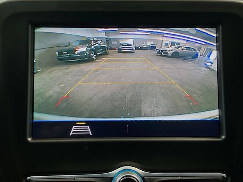 Used 2021 Chevrolet Equinox LT FWD image 9
