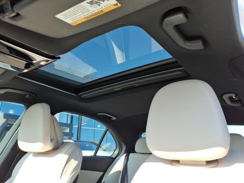 Used 2025 Mercedes-Benz C 300 Sedan image 15