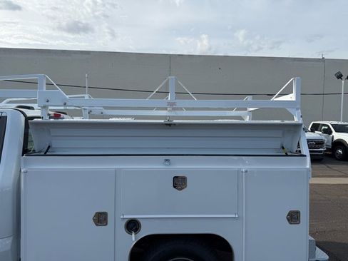 New 2026 Ford F250 XL w/ XL Chrome Package image 14