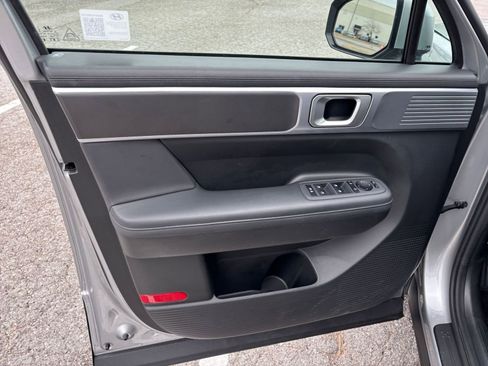 Used 2025 Hyundai Santa Fe SEL image 18