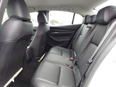 Used 2020 MAZDA MAZDA3 Select Package image 10