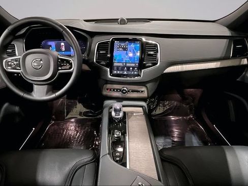 Certified 2024 Volvo XC90 T8 Ultimate AWD/4WD image 19