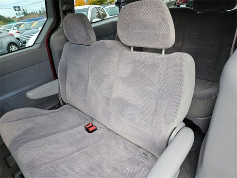 Used 2001 Ford Windstar LX image 14