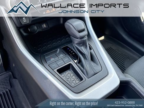 Used 2023 Toyota RAV4 LE FWD image 17
