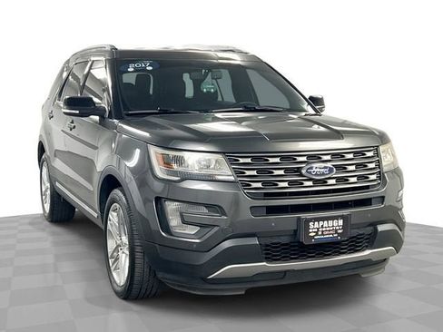 Used 2017 Ford Explorer XLT w/ Equipment Group 202A image 1