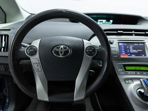 Used 2013 Toyota Prius Two image 13