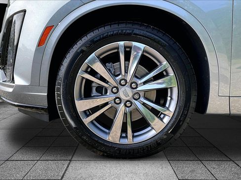 Used 2023 Cadillac XT6 Premium Luxury AWD/4WD image 8