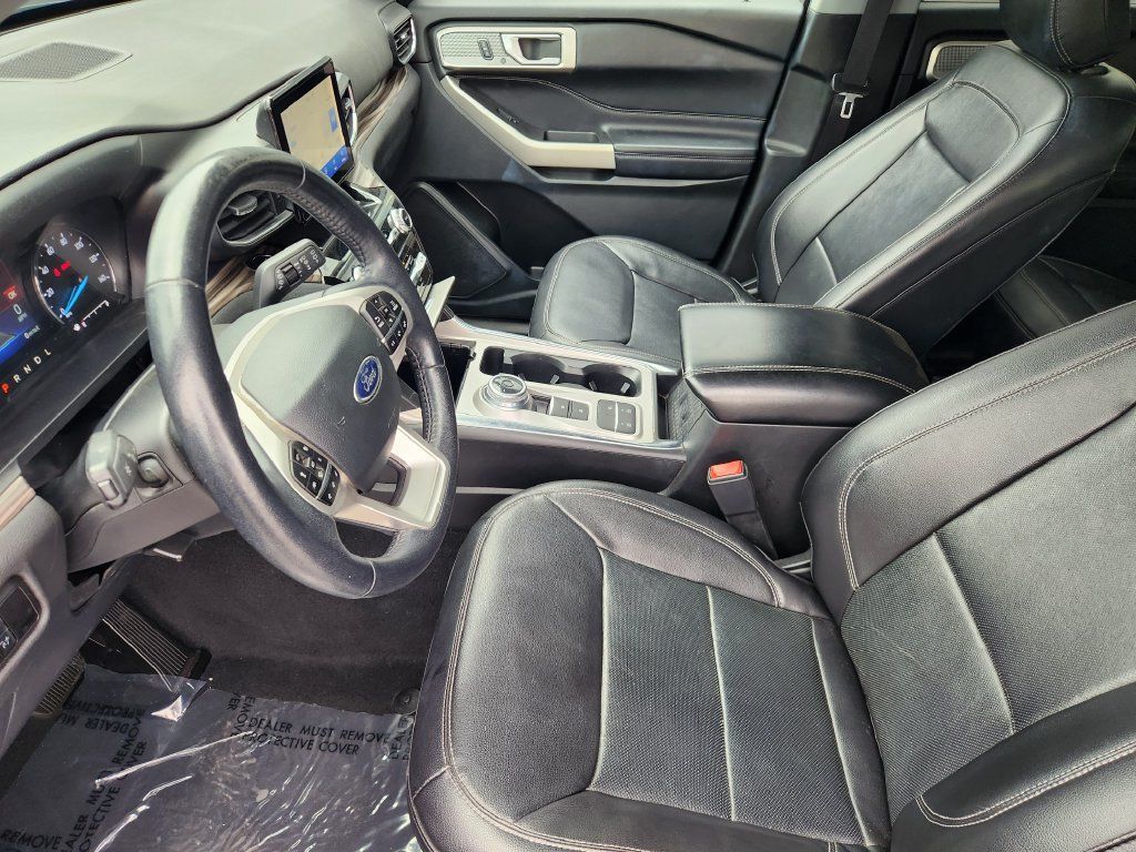 Used 2023 Ford Explorer Limited RWD image 12