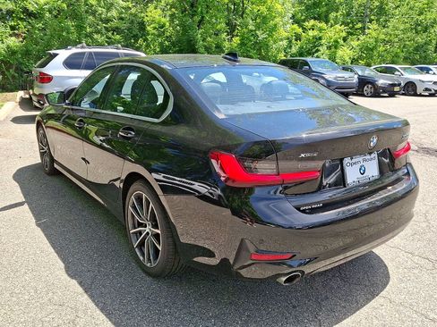 Used 2021 BMW 330i xDrive Sedan w/ Premium Package AWD/4WD image 4