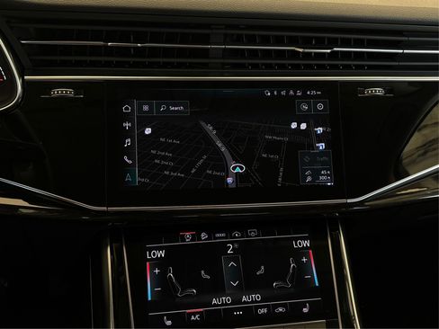 Used 2022 Audi Q7 3.0T Premium Plus image 24