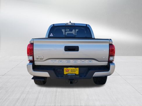 Used 2022 Toyota Tacoma SR image 6