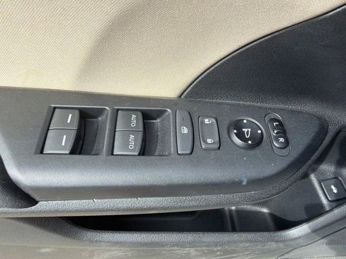 Used 2018 Honda Civic EX-T image 19