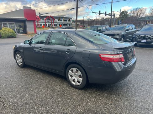 Used 2008 Toyota Camry LE image 6