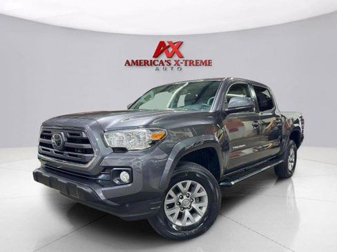 Used 2019 Toyota Tacoma SR5 RWD image 2