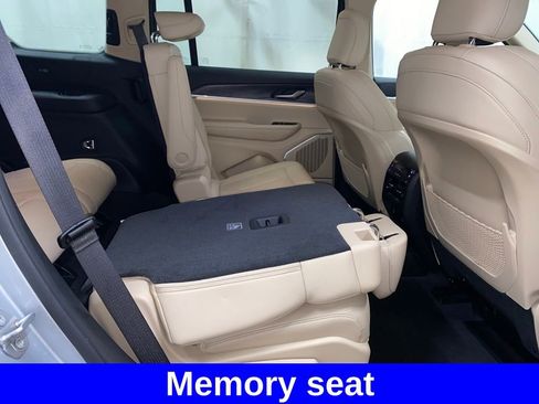 Used 2021 Jeep Grand Cherokee L Limited image 19