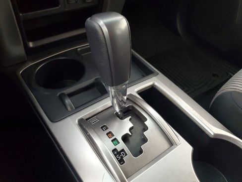 Used 2018 Toyota 4Runner SR5 RWD image 30