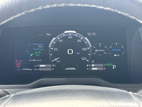 Used 2025 Toyota Sequoia Capstone AWD/4WD image 29